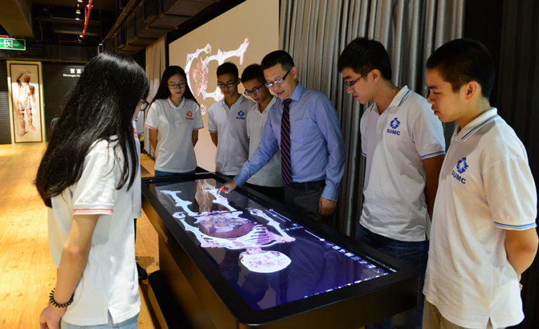 Shantou University Medical College students