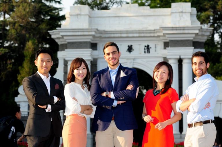 tsinghua university students at mba program